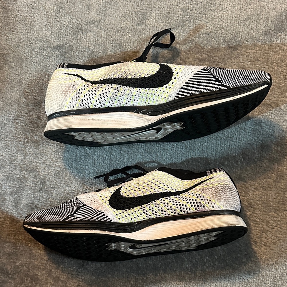 NIKE FLYNIT RACER “VOLT” OG - Picture 2 of 10